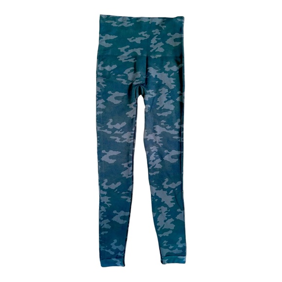 NWT Spanx Camo Leggings - Picture 3 of 8